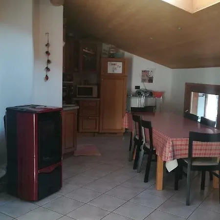 Red House דירה איזולצ'יה